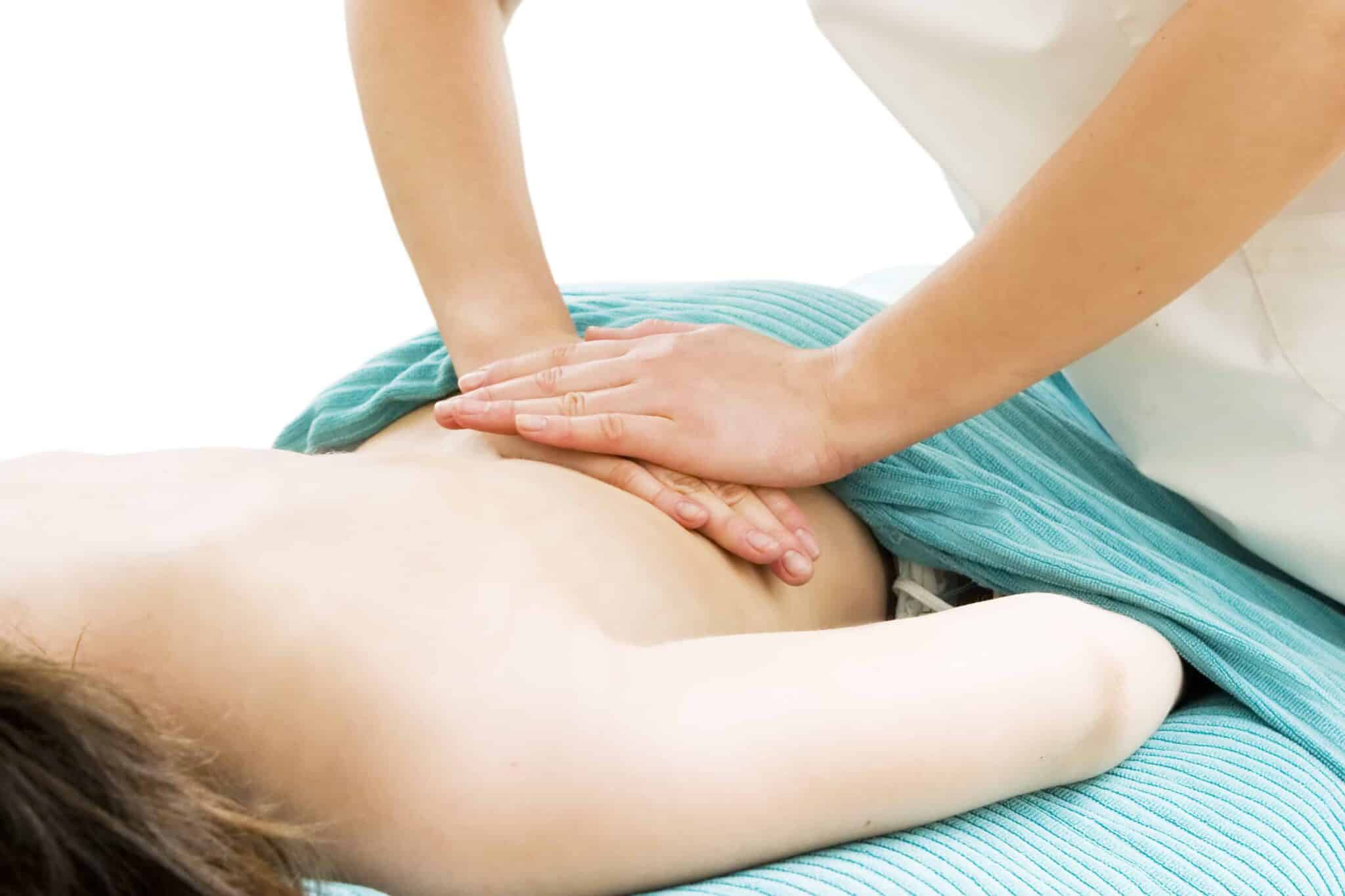come fare un massaggio alla schiena